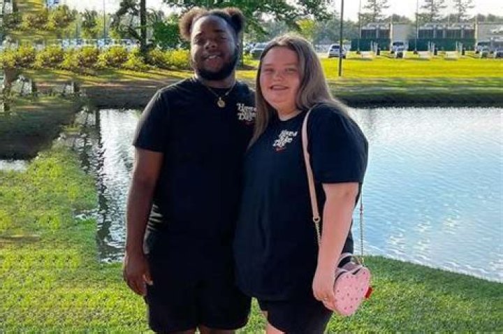 
16, Honey Boo Boo defends age gap with boyfriend Dralin Carswell, 21 