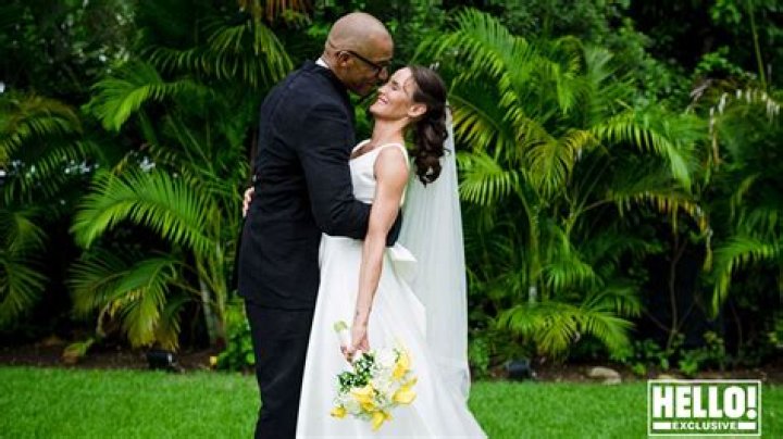
A Look Into Jay Blades and Lisa Zbozen’s Relationship As The Couple Got Married 