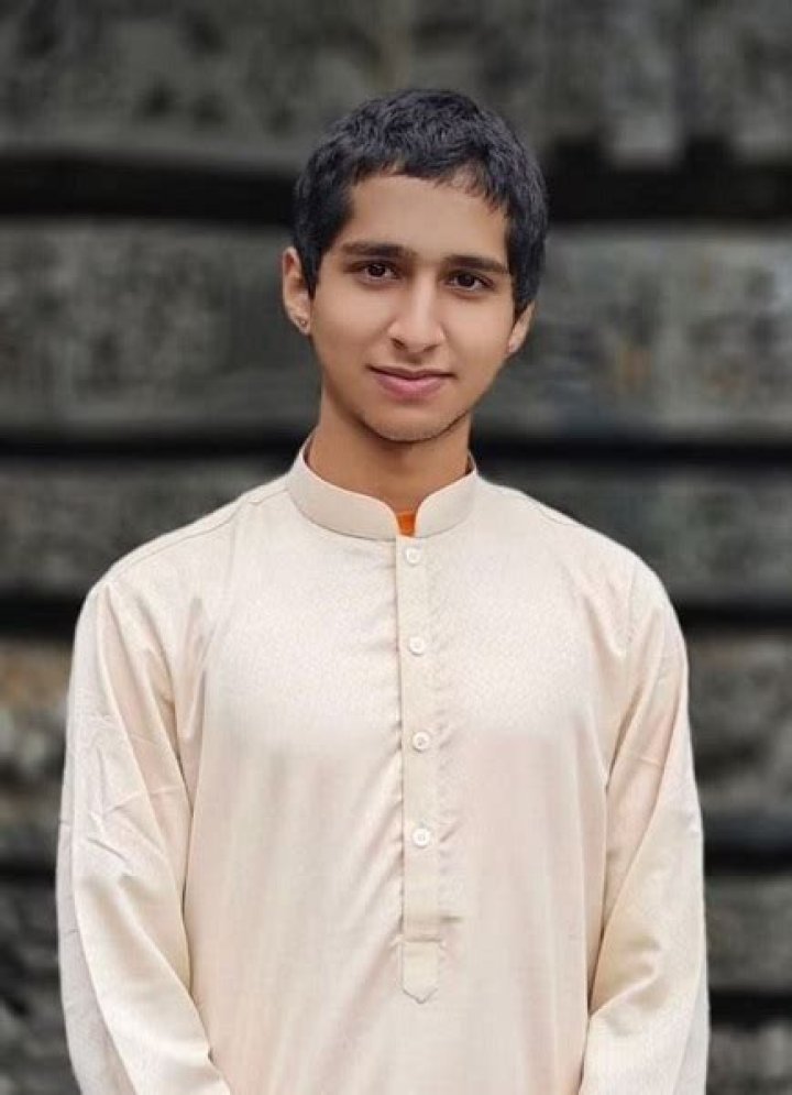 
Abhigya Anand Height, Weight, Net Worth, Age, Birthday, Wikipedia, Who, Nationality, Biography 