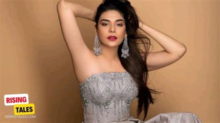 
Ajit Anjum Height, Weight, Net Worth, Age, Birthday, Wikipedia, Who, Nationality, Biography 