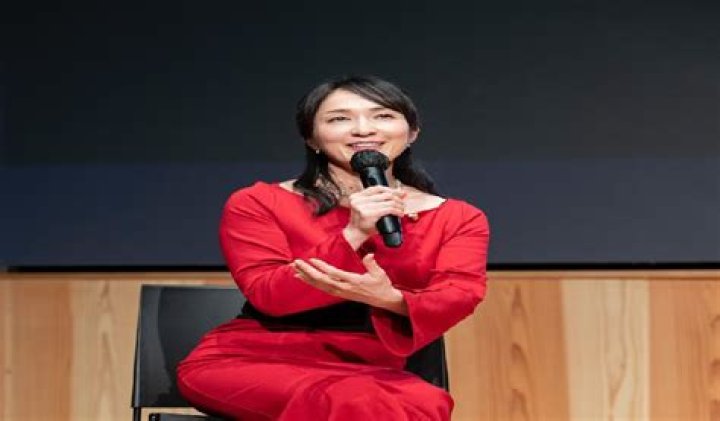 Akiko Iwase Height, Weight, Net Worth, Age, Birthday, Wikipedia, Who, Nationality, Biography