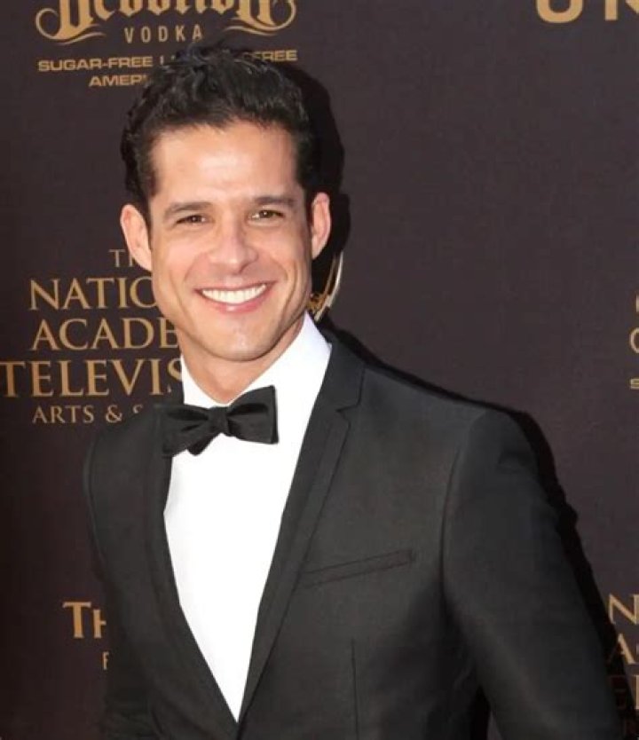 Alejandro Villanueva Height, Weight, Net Worth, Age, Birthday, Wikipedia, Who, Nationality, Biography