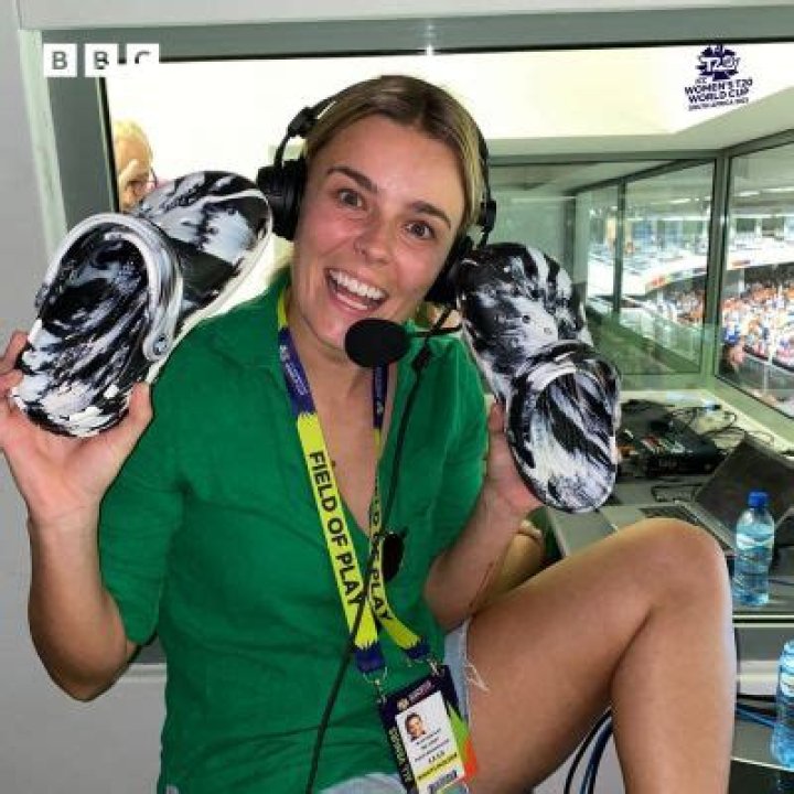 
Alex Hartley Husband | Who Is She Married To | Ethnicity And Net Worth 