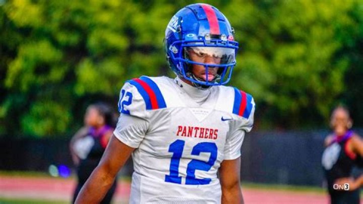 Alex Russell Height, Weight, Net Worth, Age, Birthday, Wikipedia, Who, Nationality, Biography