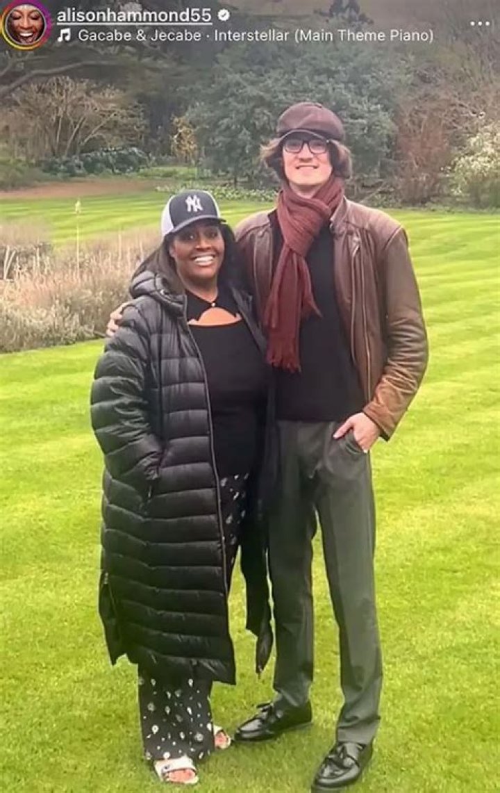 Alison Hammonds Height, Weight, Net Worth, Age, Birthday, Wikipedia, Who, Nationality, Biography