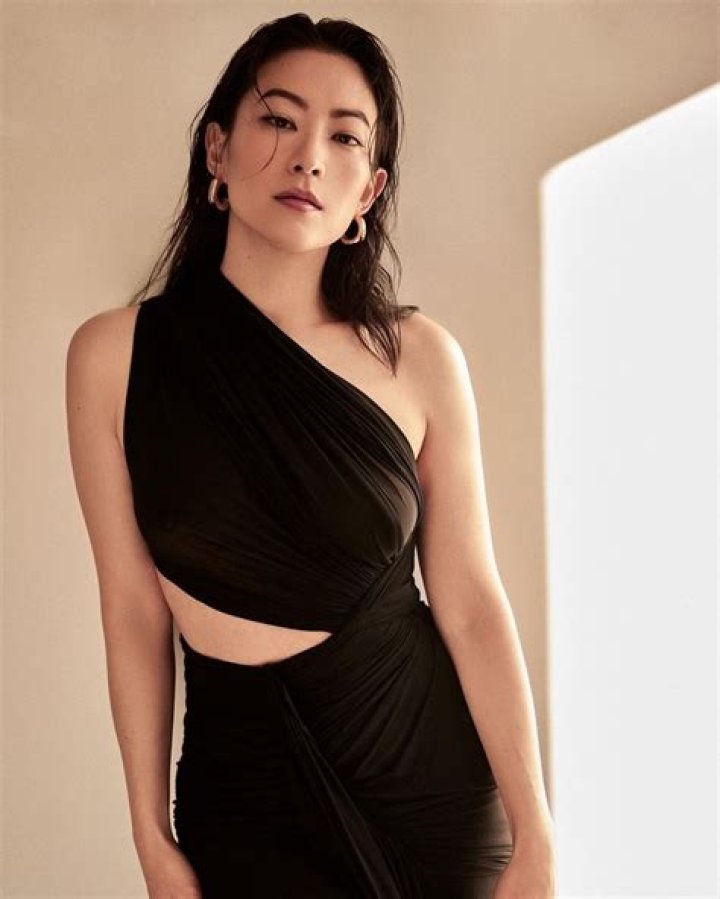 
Arden Cho Height, Weight, Net Worth, Age, Birthday, Wikipedia, Who, Nationality, Biography 