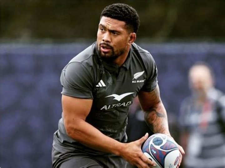 
Ardie Savea Height, Weight, Net Worth, Age, Birthday, Wikipedia, Who, Instagram, Biography 