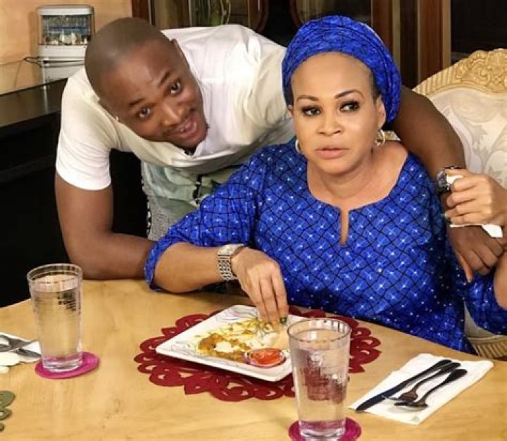 
BBNaija S7: Doyin Apologizes To Fans For Defending Sheggz Concerning His Abuse Towards Bella 