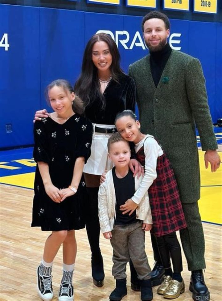 Beth Curry Height, Weight, Net Worth, Age, Wiki, Who, Instagram, Biography