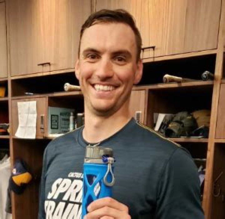 Brent Suter Height, Weight, Net Worth, Age, Birthday, Wikipedia, Who, Nationality, Biography