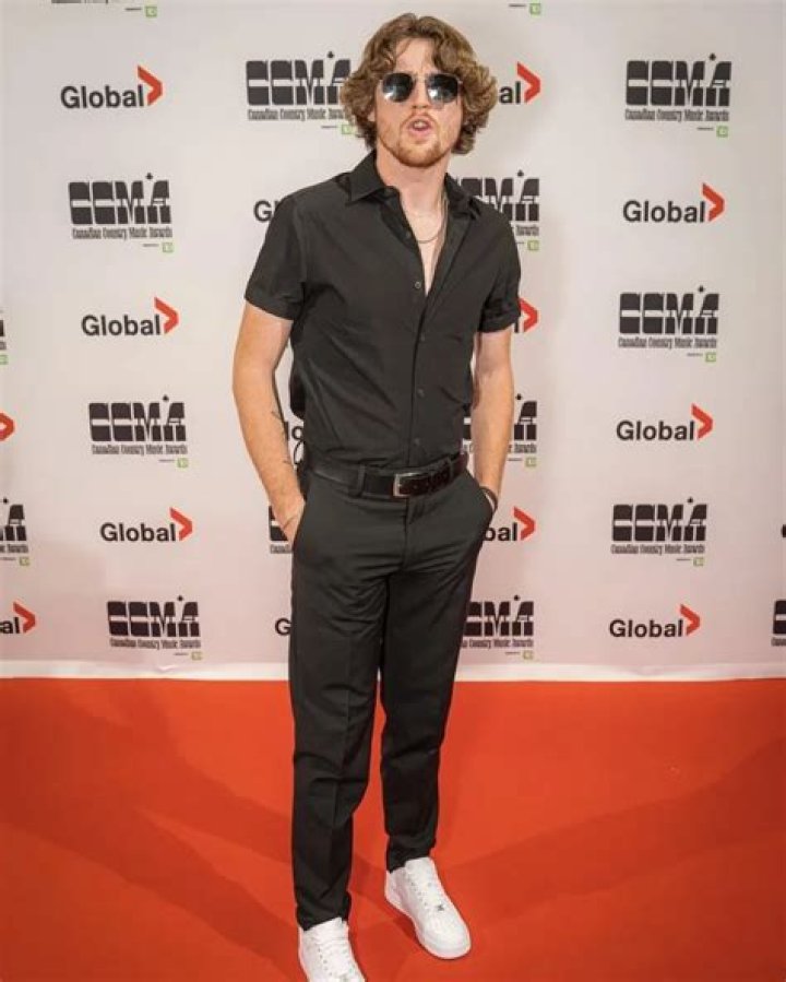 Brett Zimmerman Height, Weight, Net Worth, Age, Birthday, Wikipedia, Who, Instagram, Biography