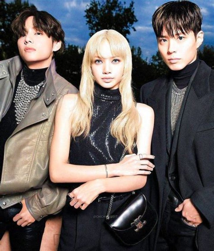 
BTS’ V at Grammys 2022 and Paris Fashion Week makes it to “Best Moments of 2022” by Vogue US and MTV Select 