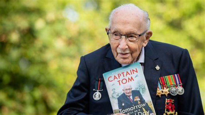 
Captain Sir Tom Moore Height, Weight, Net Worth, Age, Birthday, Wikipedia, Who, Instagram, Biography 