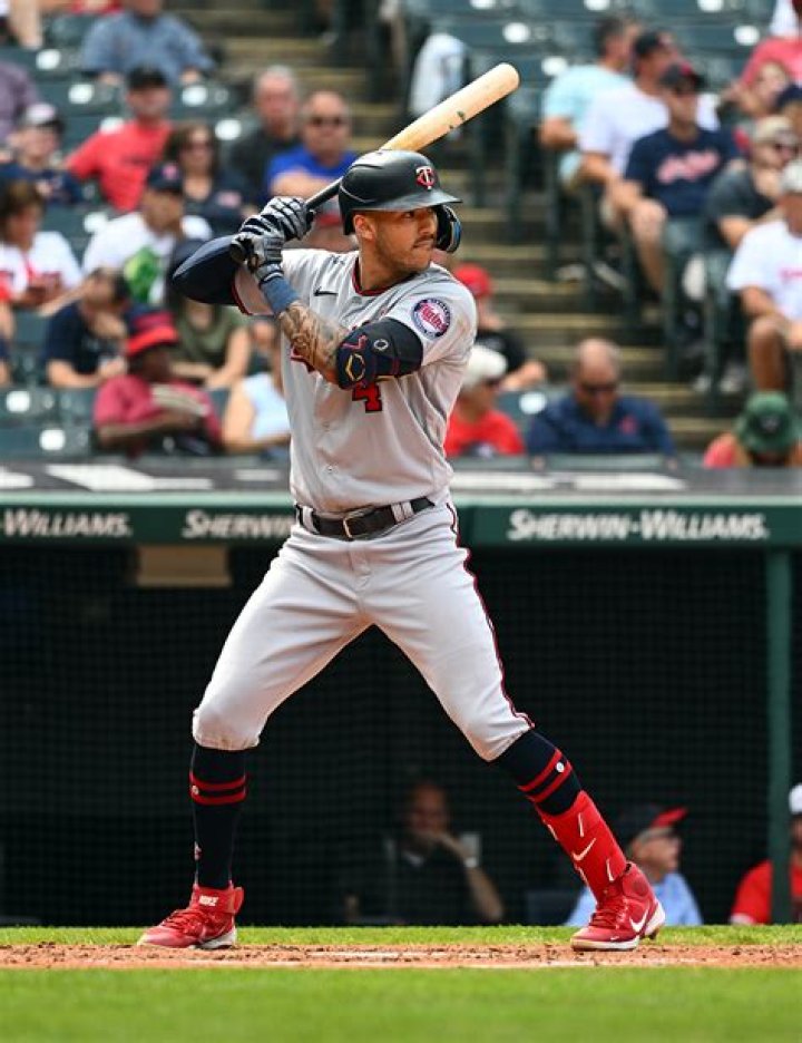 Carlos Correa Height, Weight, Net Worth, Age, Birthday, Wikipedia, Who, Nationality, Biography