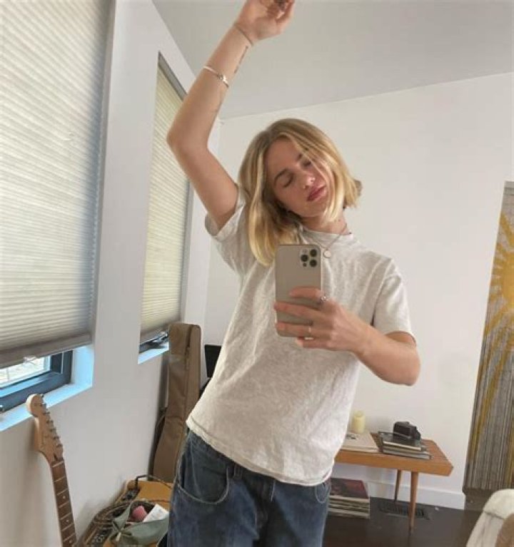 Claire Rosinkranz Height, Weight, Net Worth, Age, Birthday, Wikipedia, Who, Nationality, Biography