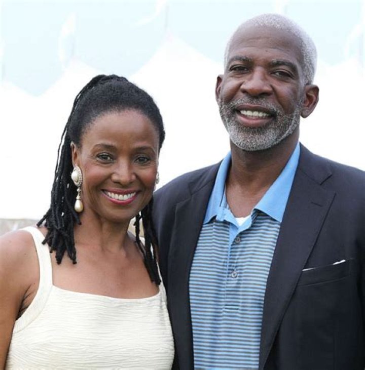 
Dan Gasby Height, Weight, Net Worth, Age, Birthday, Wikipedia, Who, Nationality, Biography 