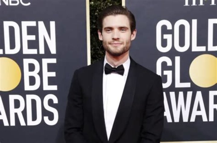 David Corenswet Height, Weight, Net Worth, Age, Birthday, Wikipedia, Who, Instagram, Biography