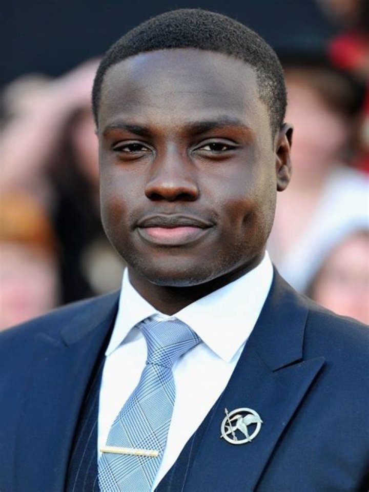 
Dayo Okeniyi Height, Weight, Net Worth, Age, Birthday, Wikipedia, Who, Nationality, Biography 