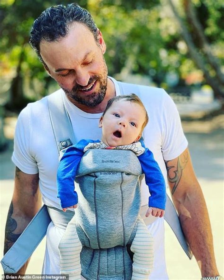 
Does David Lemieux Have A Daughter? Explore His New Born Son Photos On Instagram 