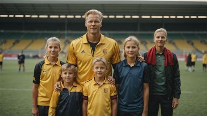 
Does Erling Haaland Have A Wife? How Many Siblings Does The Norwegian Footballer Have? 