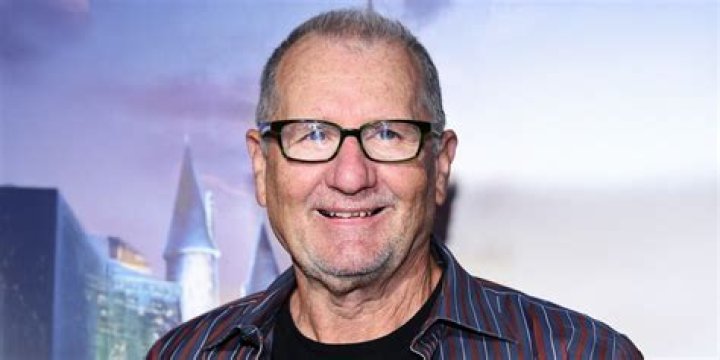Ed O’Neill Height, Weight, Net Worth, Age, Birthday, Wikipedia, Who, Nationality, Biography