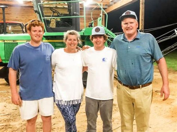 
Family of Stephen Smith, Who Was Found Dead Near Alex Murdaugh’s Home, Raises Money To Exhume His Body 