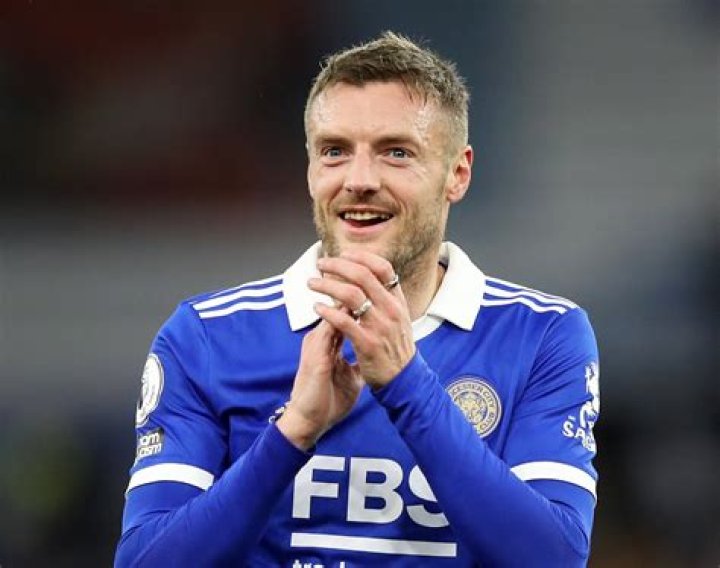 
Fans Believe A British Journalist Emma Vardy Is Related To English Footballer Jamie Vardy 