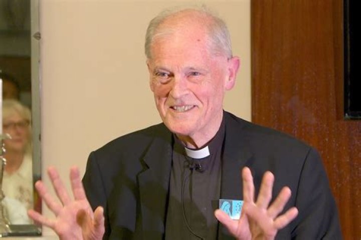 
Father Jeremy Davies, Roman Catholic Priest, Dies at 87 