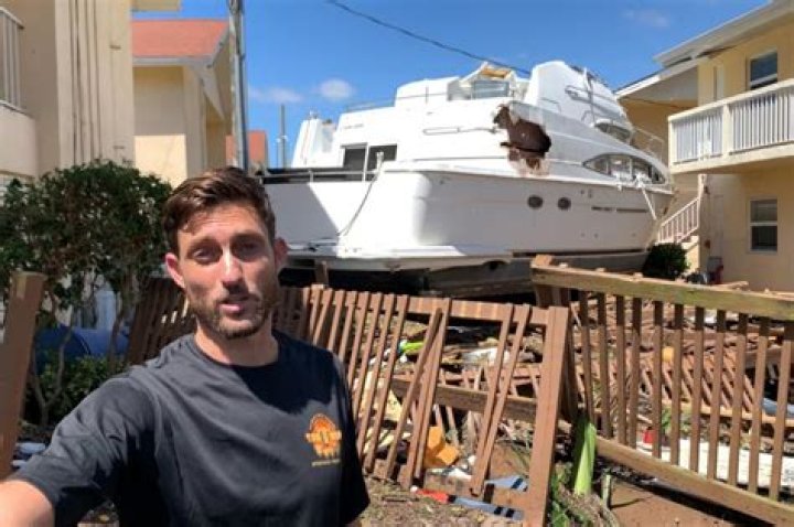 
Florida man escapes treacherous Hurricane Ian flooding on raft ‘like Huckleberry Finn’ 