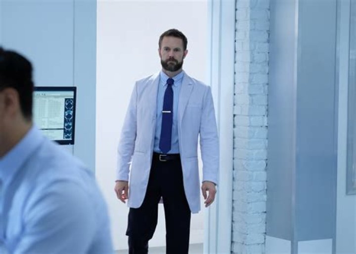 Garret Dillahunt Height, Net Worth, Age, Who, Facts, Biography, Wiki