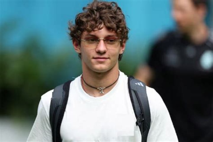 Giovanna Antonelli Height, Weight, Net Worth, Age, Birthday, Wikipedia, Who, Nationality, Biography