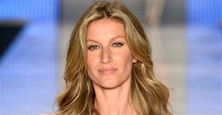 Gisele Bündchen Height, Weight, Net Worth, Age, Birthday, Wikipedia, Who, Nationality, Biography