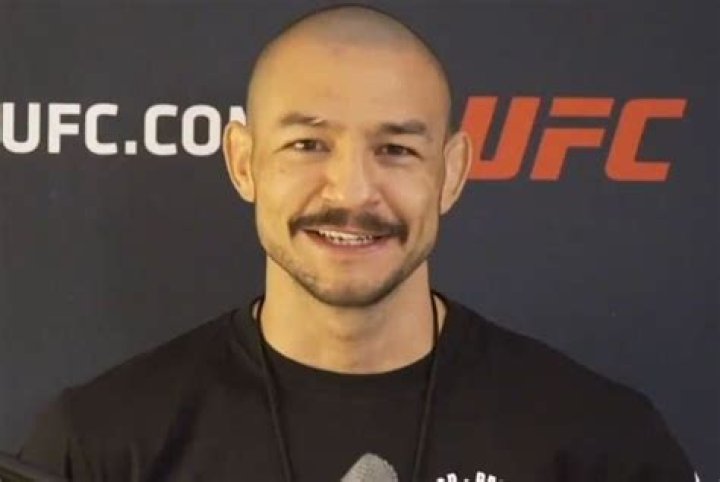 
How Long Is Cub Swanson Hair Now? Did SUFC Fighter Cut it? Salary And Net Worth 