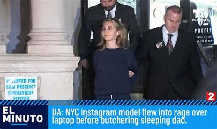 
Instagram Model Accused of Stabbing Sleeping Dad Was Allegedly Enraged by Argument Over Laptop 