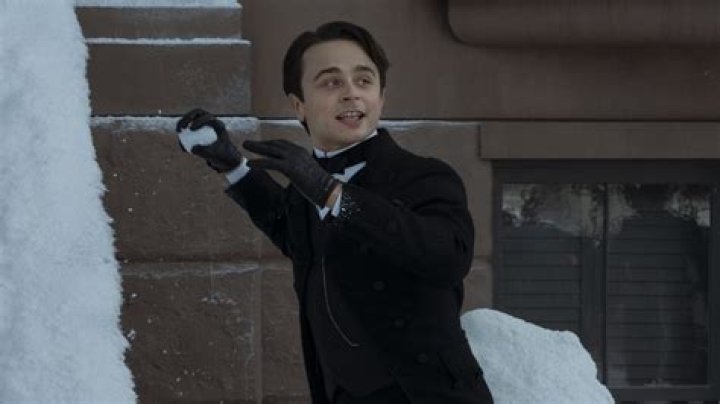 Is Ben Ahlers Gay? Facts & Rumors Check, Father And Girlfriend Details