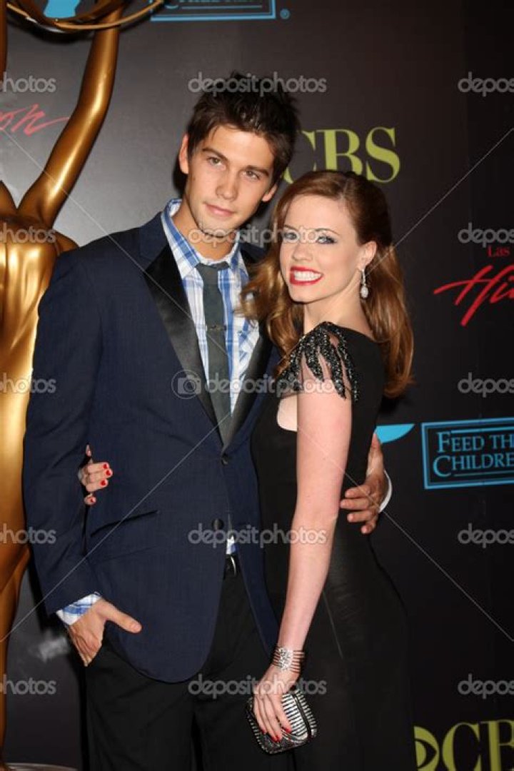 Is Casey Deidrick Married? Casey Deidrick Wife, Girlfriend, Net Worth, Age, Nationality, Height, Instagram, And More