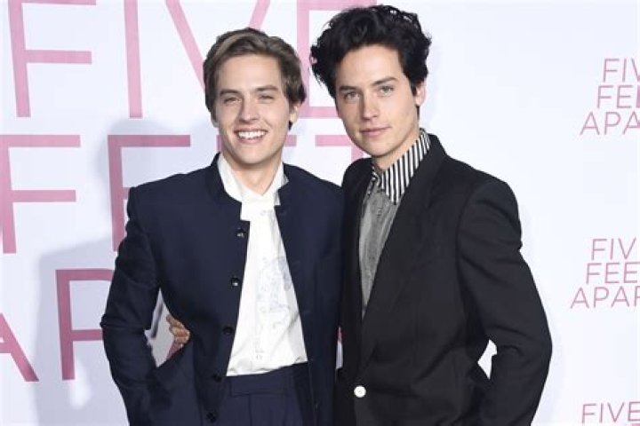 Is Cole Sprouse Related To Matthew Perry | Family Ethnicity And Religion