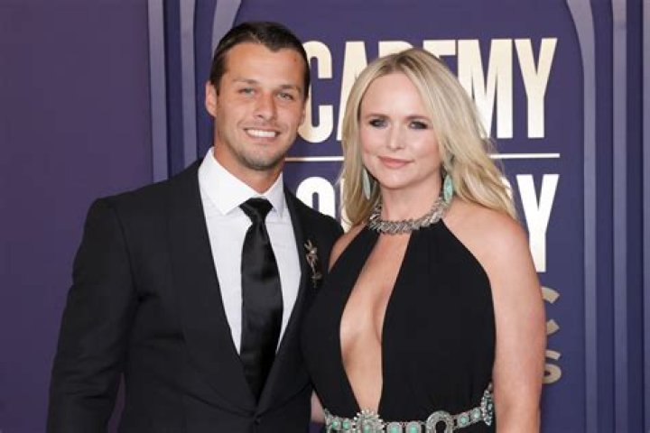 
Is Miranda Lambert Still Married To Brendan McLoughlin? New Boyfriend Relationship Timeline & Kids 
