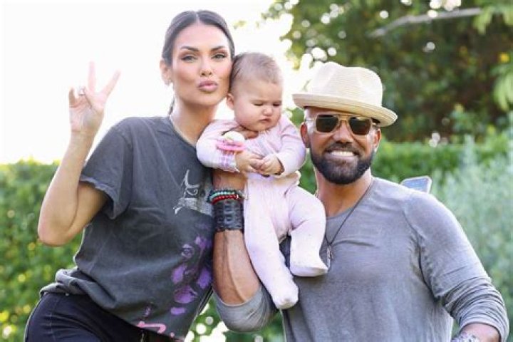 Is Shemar Moore Married? His Bio, Age, Wife, Kids, Parents, Net worth and Nationality