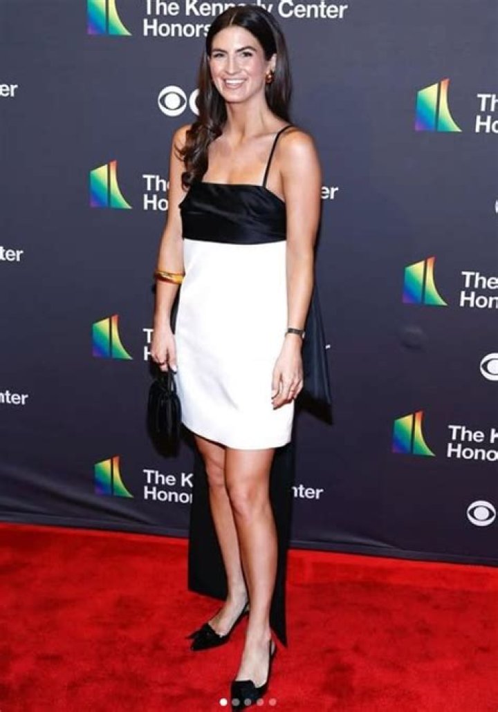 Jackie Collins Height, Weight, Net Worth, Age, Birthday, Wikipedia, Who, Instagram, Biography