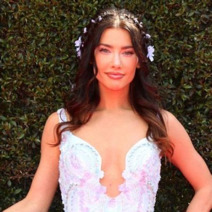
Jacqueline MacInnes Wood Net Worth: How Wealthy Is She? Relationship And Career 