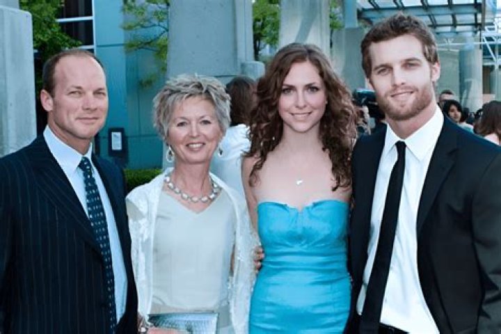 
Jared Keeso is Married to Wife: Magali Brunelle Keeso. Kids. 