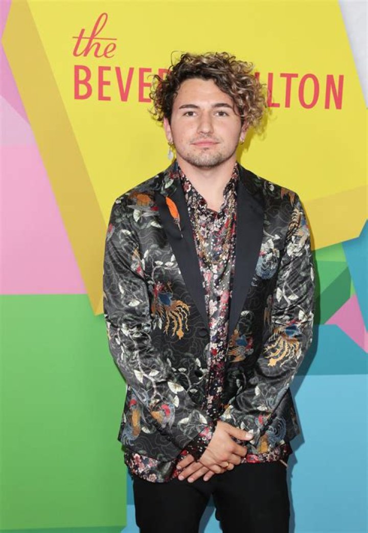 
JC Caylen Height, Weight, Net Worth, Age, Birthday, Wikipedia, Who, Nationality, Biography 
