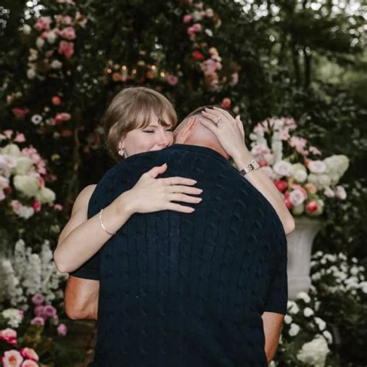 Jenn Frederick Age, Birthday, Wikipedia, Who, Nationality, Biography