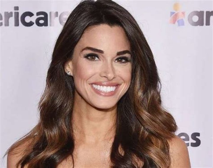 Jennifer Lahmers Height, Weight, Net Worth, Age, Birthday, Wikipedia, Who, Nationality, Biography