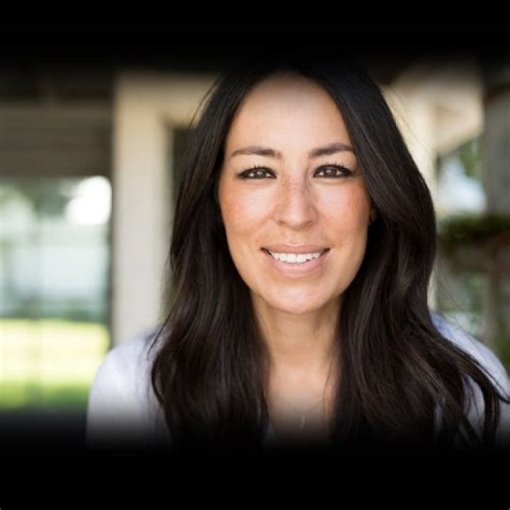 Joanna Gaines Height, Weight, Net Worth, Age, Birthday, Wikipedia, Who, Nationality, Biography