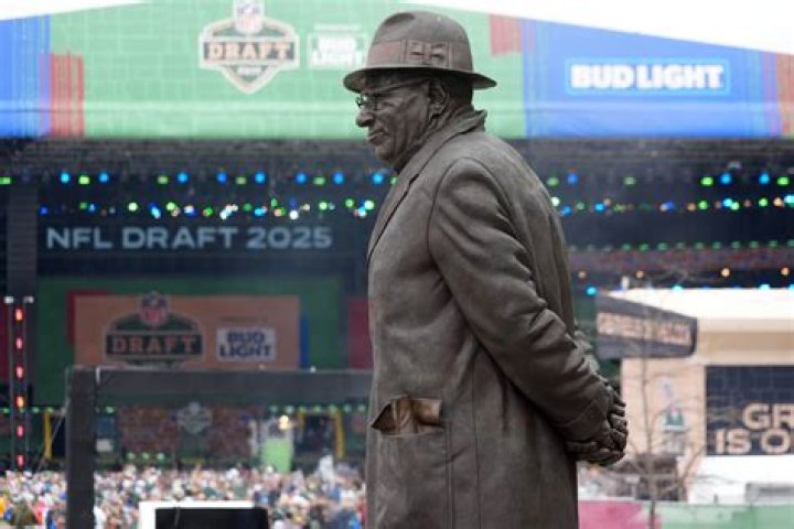 Joel Campbell Height, Weight, Net Worth, Age, Birthday, Wikipedia, Who, Nationality, Biography