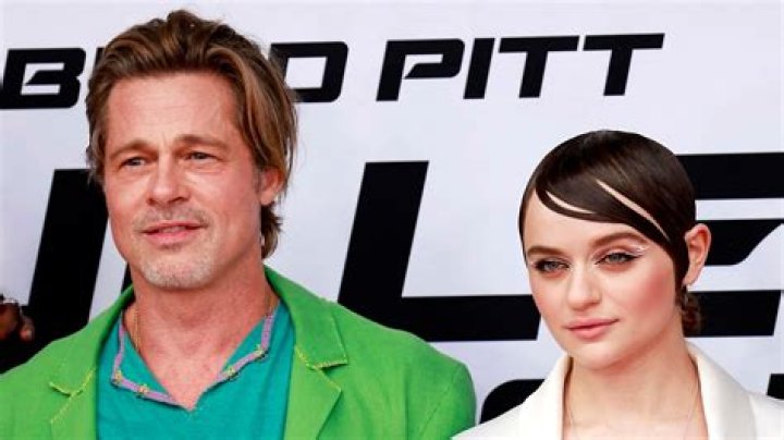 
Joey King Reveals the Most Surprising Thing About Meeting Brad Pitt on ‘Bullet Train 