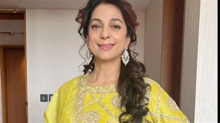 Juhi Chawla Height, Weight, Net Worth, Age, Birthday, Wikipedia, Who, Instagram, Biography