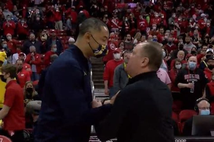 
Juwan Howard Fight Video Viral On Twitter, Michigan Basketball Today Post Game Scene Explained 